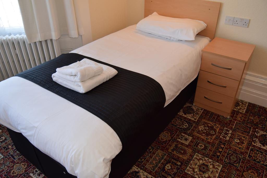 Westminster Hotel Рил Экстерьер фото